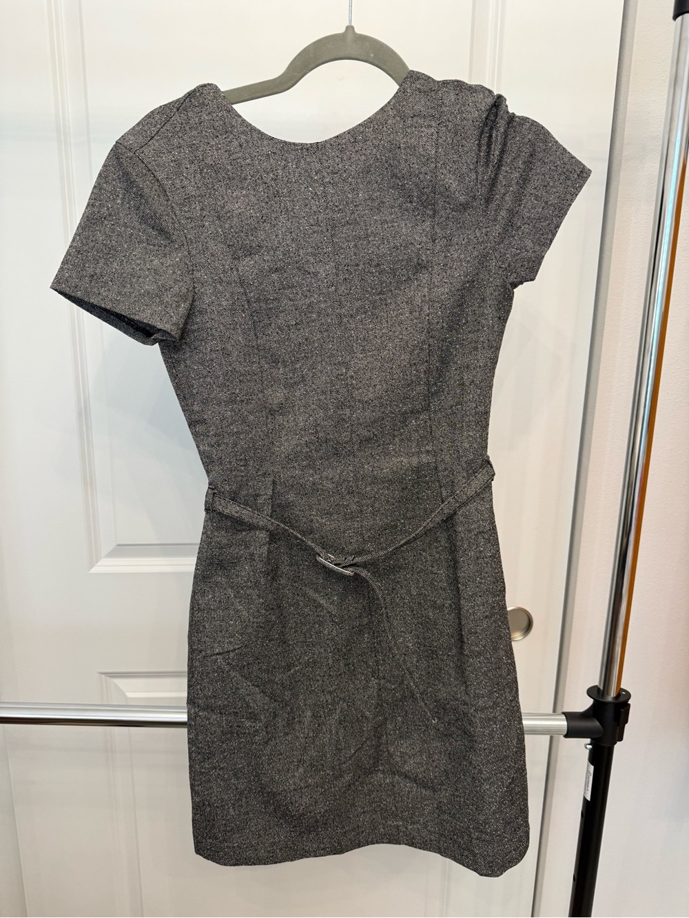 H&M Gray Short-Sleeve Sheath Dress